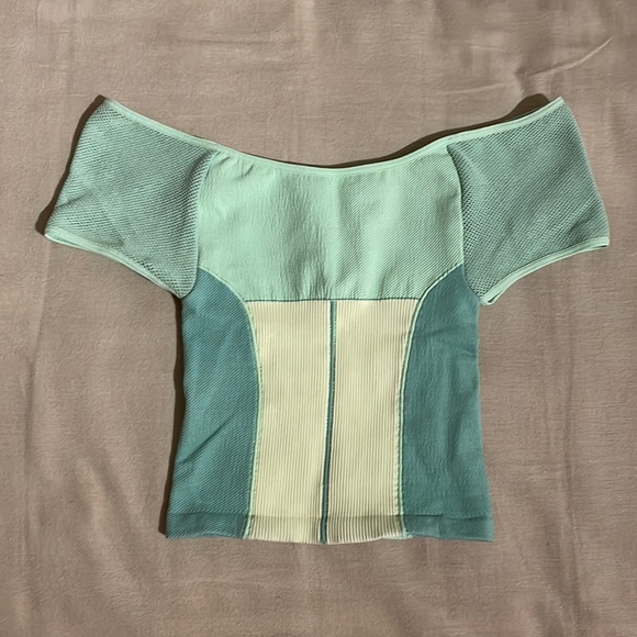 NWOT Free People Movement Crop Top - Picture 1 of 2